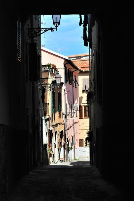 Apartamento Sunny Courtyard Piombino Exterior foto